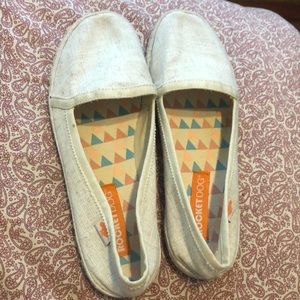 Linen slipons